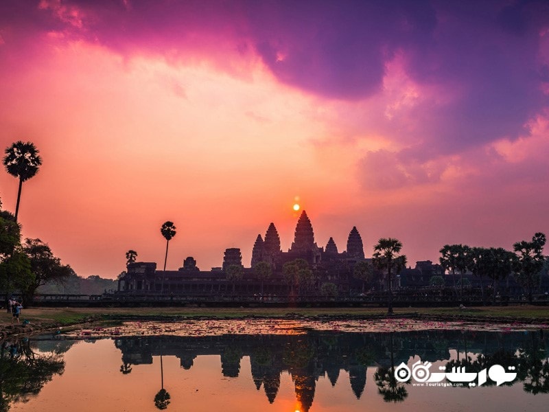 9. صبح را به امید تماشای طلوع آفتاب در آنگکور وات کامبوج از خواب برخیزید!