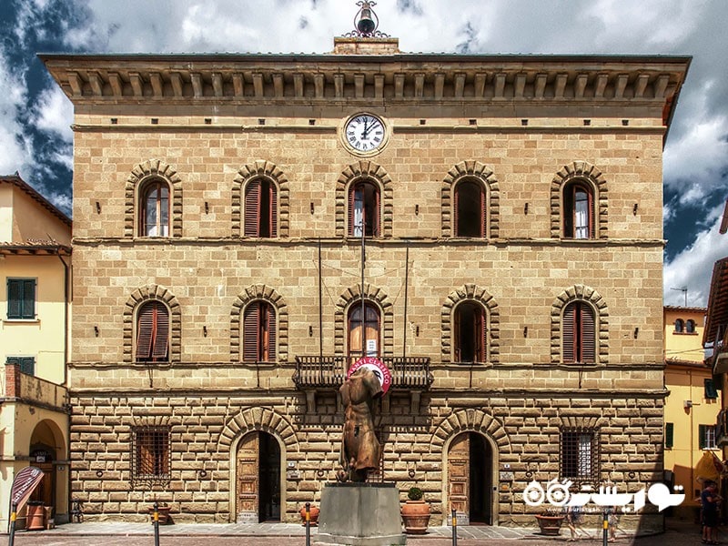 ۹. بازدید از یک نمایشگاه هنر معاصر